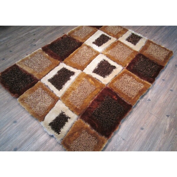 Handmade Brown Indoor Modern Shaggy Rug - 4' x 5'22