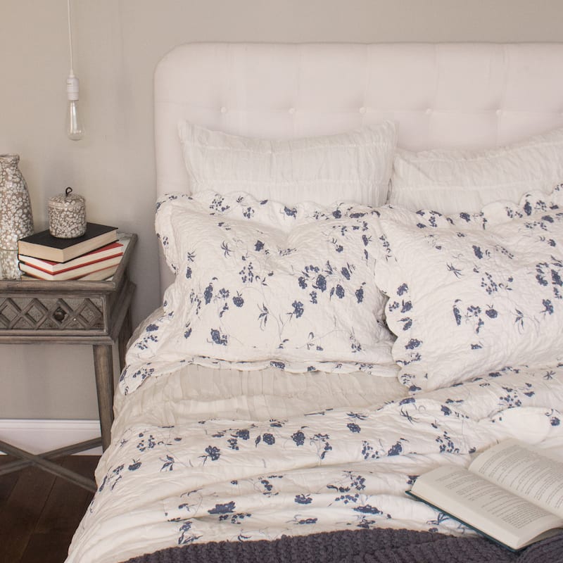 The Gray Barn Newgrange Reversible 3-piece Quilt Set