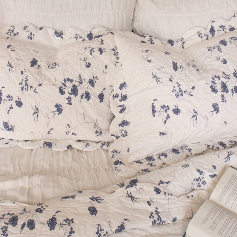 The Gray Barn Newgrange Reversible 3-piece Quilt Set