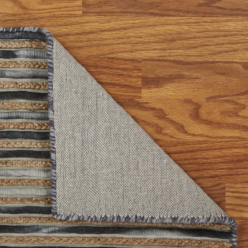 Sevita Striped Wool and Jute Indoor Area Rug (5'x8') - 5' x 7'9" - 5' x 7'9"