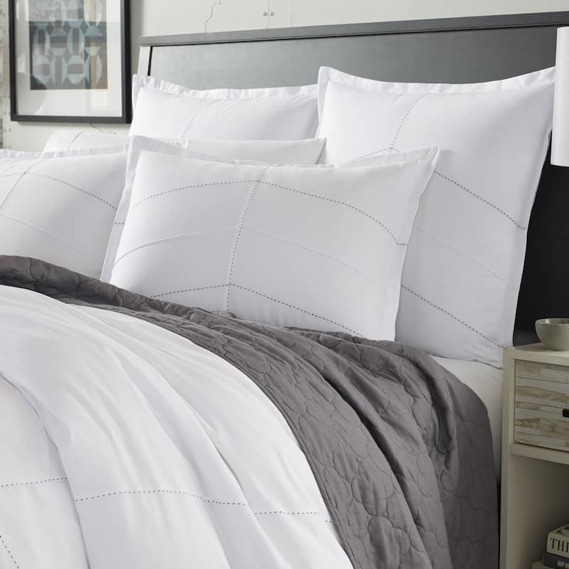 Carson Carrington White Duvet Cover Set
