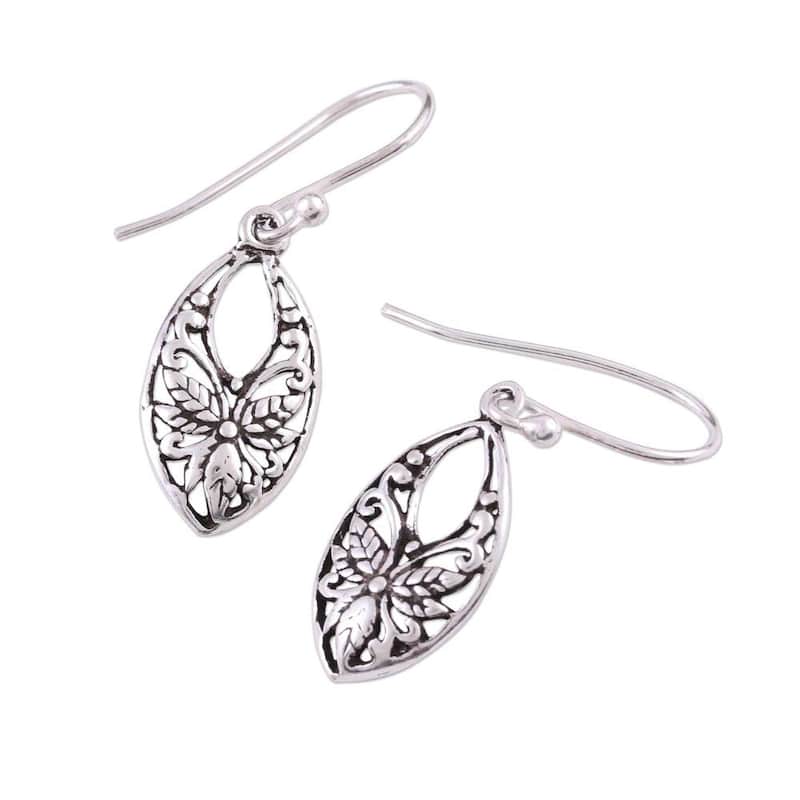 NOVICA Handmade Sterling Silver 'Bygone Flowers' Earrings (India) - 1.3*0.4