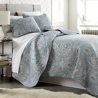 Vilano Ultra-Soft Lightweight Pure Melody 3-piece Paisley Quilt and Sham Set
