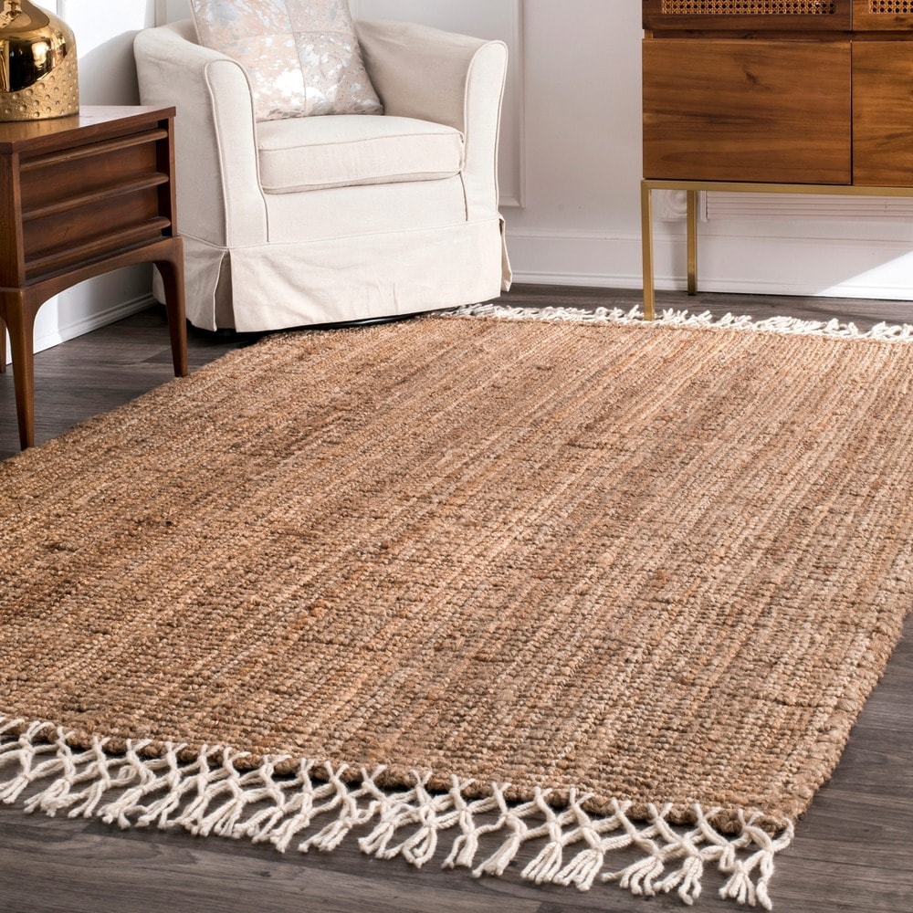 nuLOOM Handmade Chunky Jute/ Wool Tassel Natural Rug On Sale