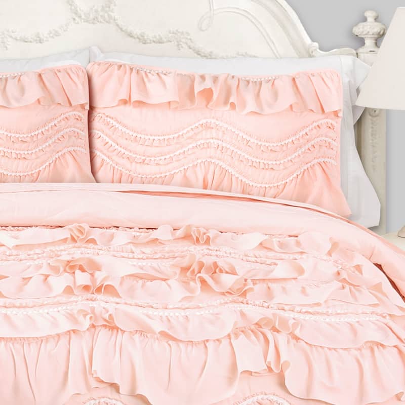 The Gray Barn Hallelujah Acres White Ruffled Trim 3-piece Quilt Set