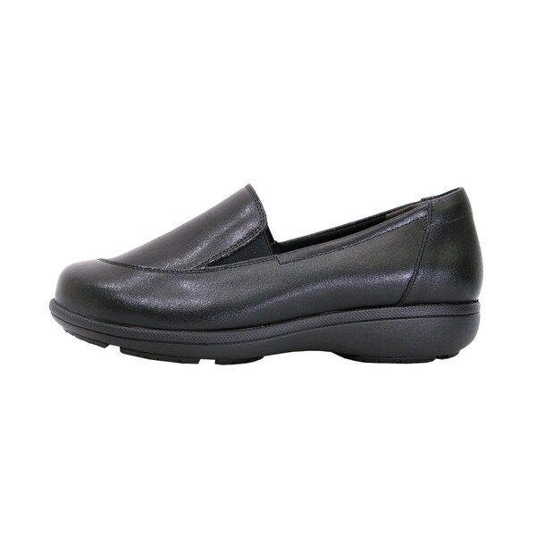 extra wide loafers womens
