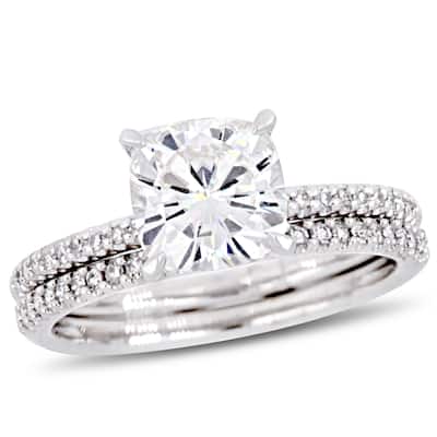 Miadora 2ct DEW Cushion-Cut Moissanite and 1/4ct TDW Diamond Bridal Ring Set in 14k White Gold