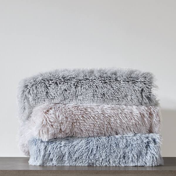 https://ak1.ostkcdn.com/images/products/20219308/Intelligent-Design-Maddie-Shaggy-Faux-Fur-Throw-44c7f3ee-1fb7-4e2a-92ae-1cd054906de4_600.jpg?impolicy=medium