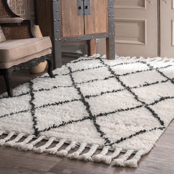 Porch & Den Sutter Hand-knotted Wool Shag Rug - 5' x 8'