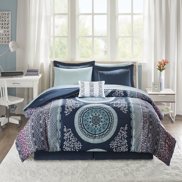 Intelligent Design Eleni Navy Reversible 9-piece Bed in a Bag Set