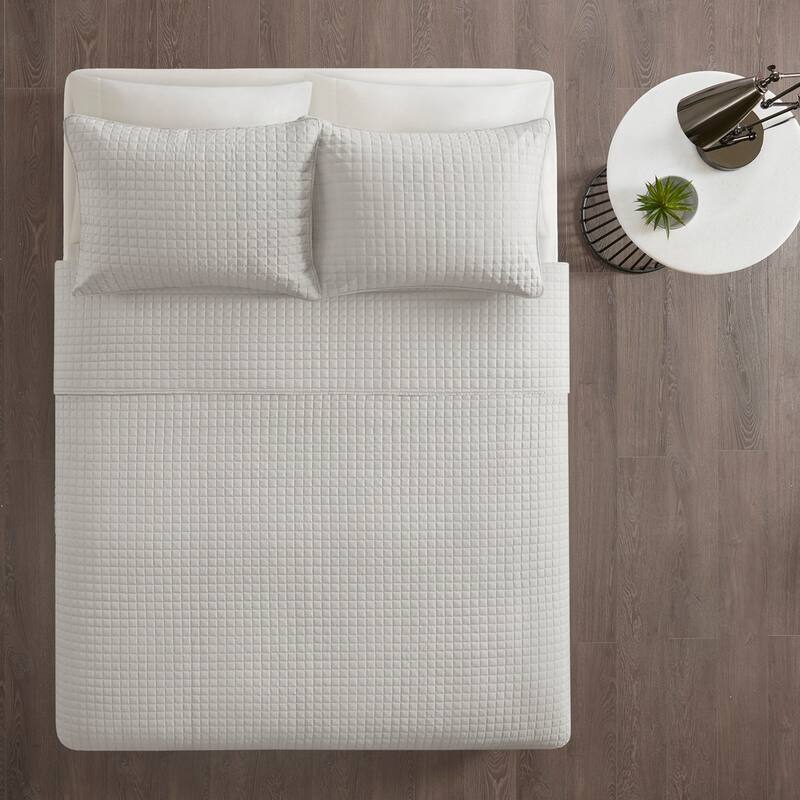 510 Design Nash Grey 3 Piece Reversible Quilt Set