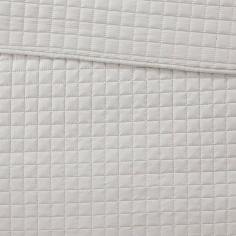 510 Design Nash Grey 3 Piece Reversible Quilt Set