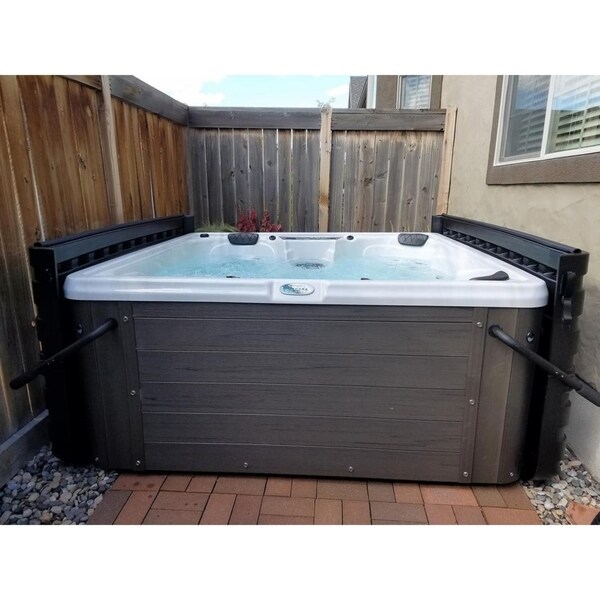 Shop Summit Plus 40 Jet Titan Hard Cover 7 Seater Hot Tub