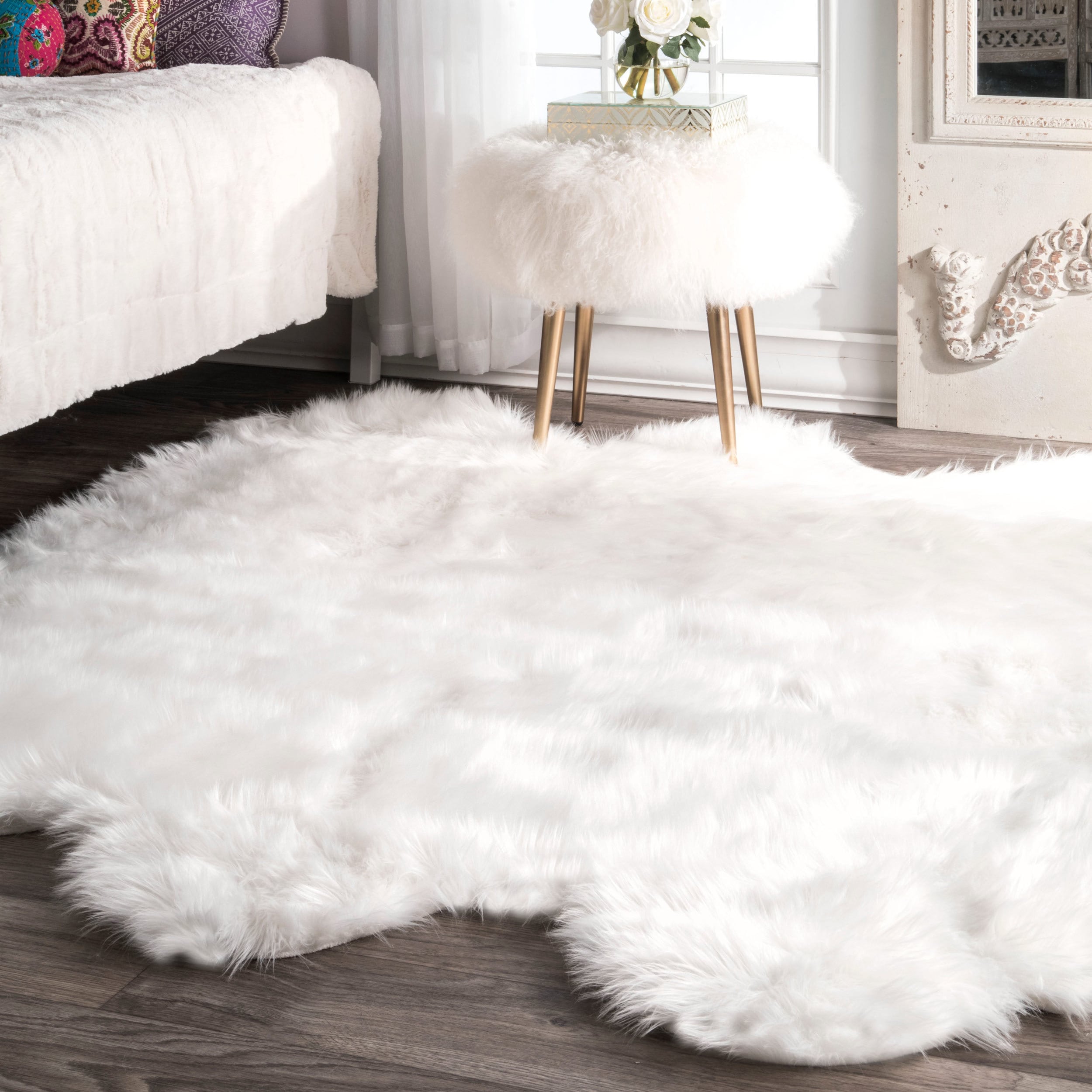 white fluffy rug large
