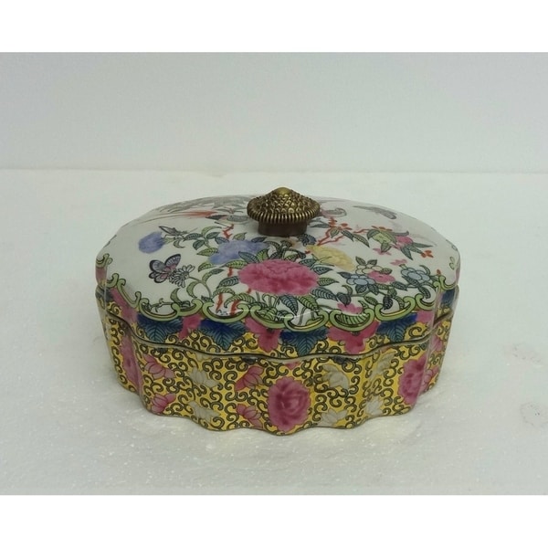Rose Medallion Scallop Oval Porcelain Cover Box