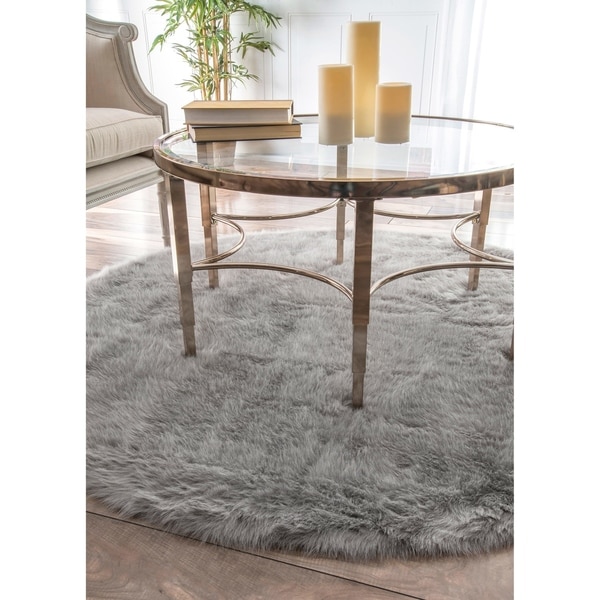 Silver Orchid Russell Cozy Soft and Plush Faux Sheepskin Shag Grey Rug - 5' Round