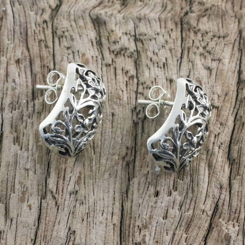 NOVICA Handmade Sterling Silver 'Floral World' Earrings (Thailand) - 0.7*0.4