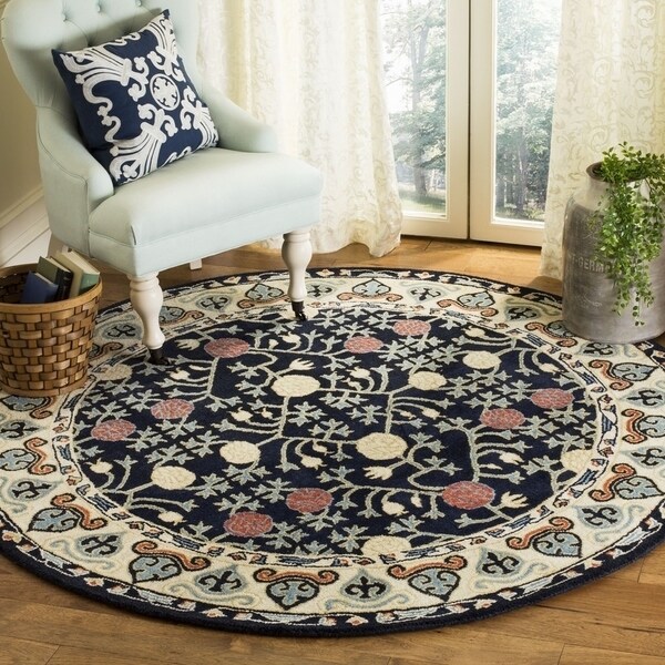 Safavieh Handmade Heritage Traditional Navy / Ivory Wool Rug (6' x 6' Round) - 6' x 6' Round