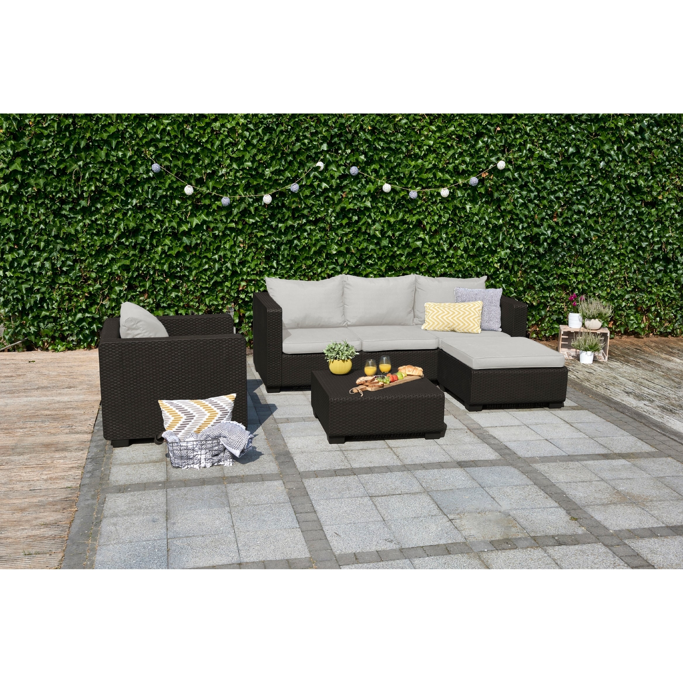 Keter rattan corner online sofa