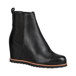 ugg pax boot black