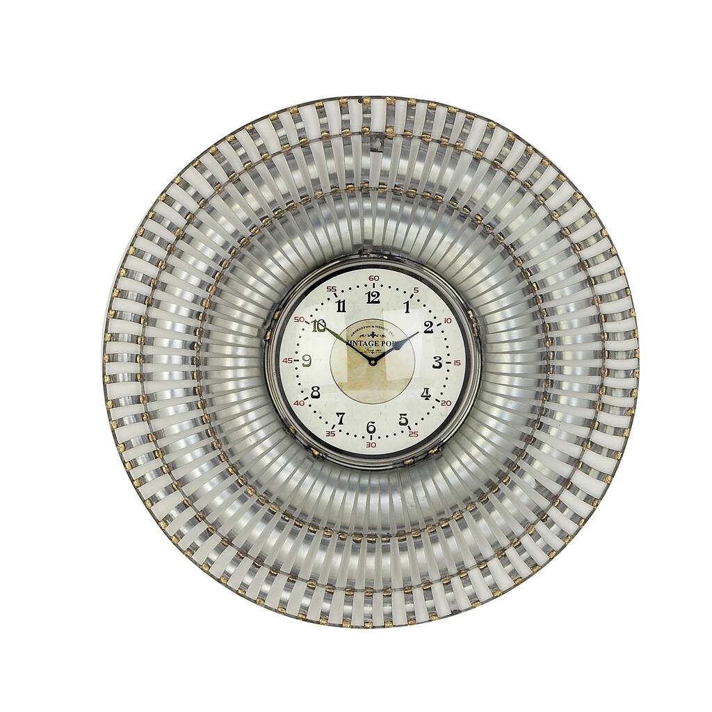 Silver Metal Natural Wall Clock 31 x 31 x 2