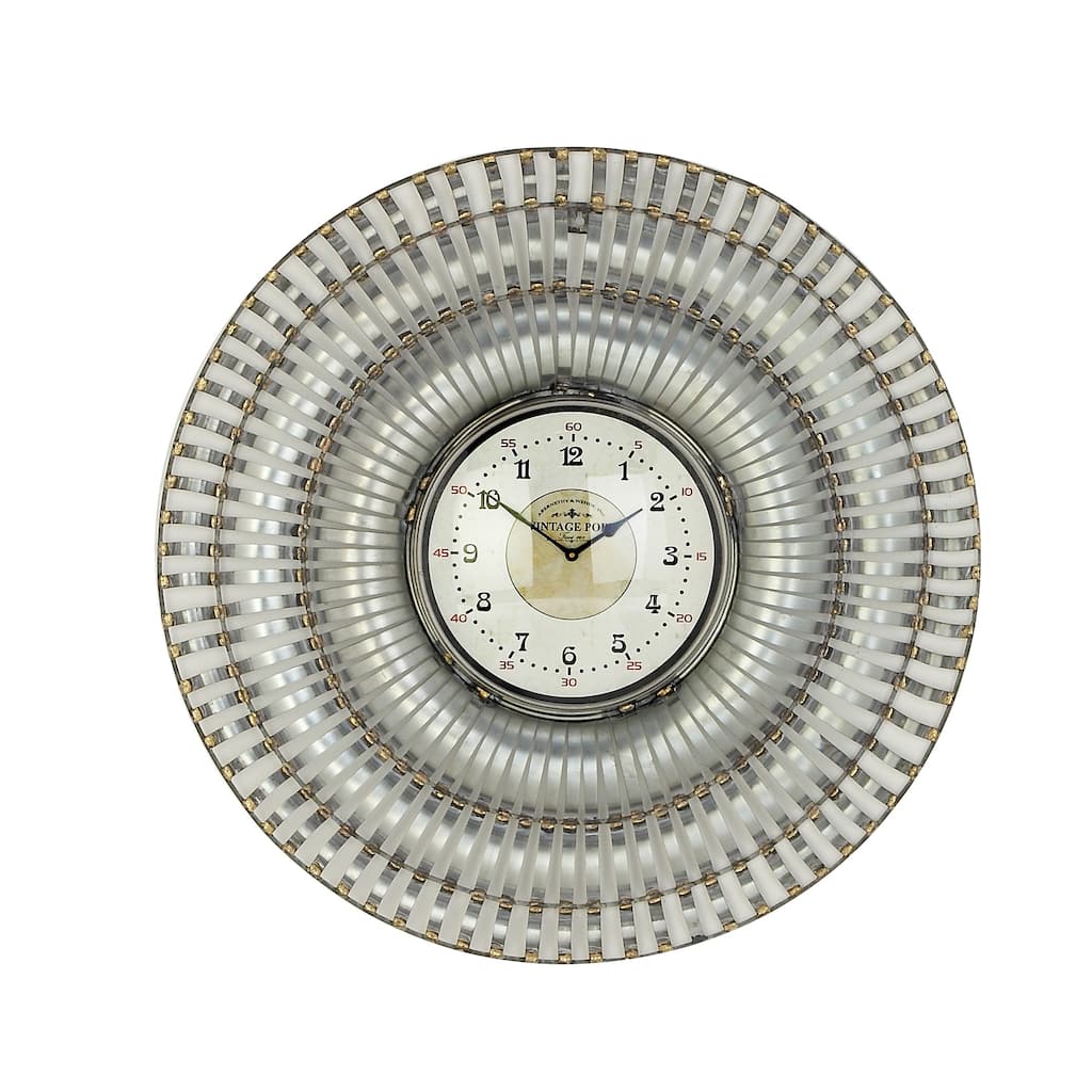Silver Metal Natural Wall Clock 31 x 31 x 2