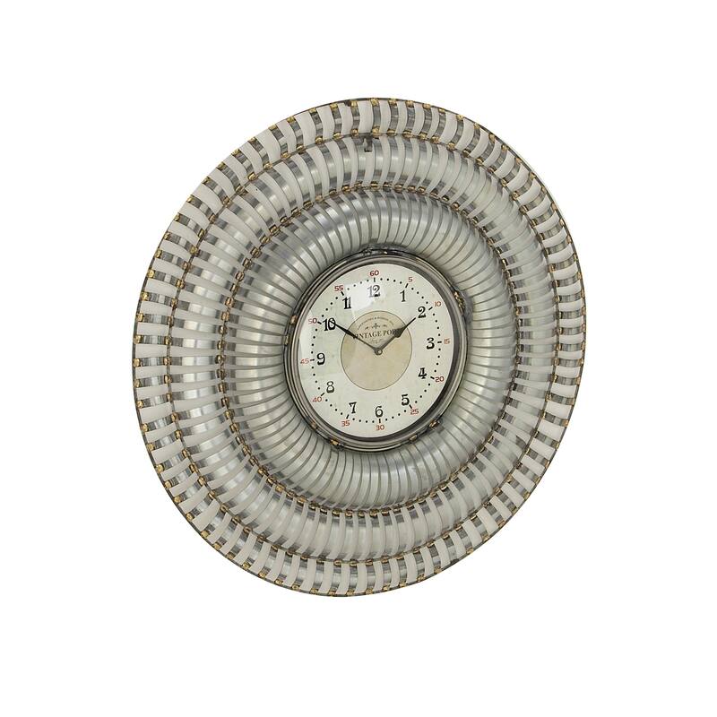 Silver Metal Natural Wall Clock 31 x 31 x 2