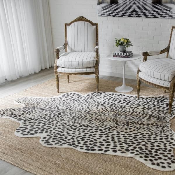 Leopard Print Grey 10 ft. x 13 ft. Indoor Area Rug