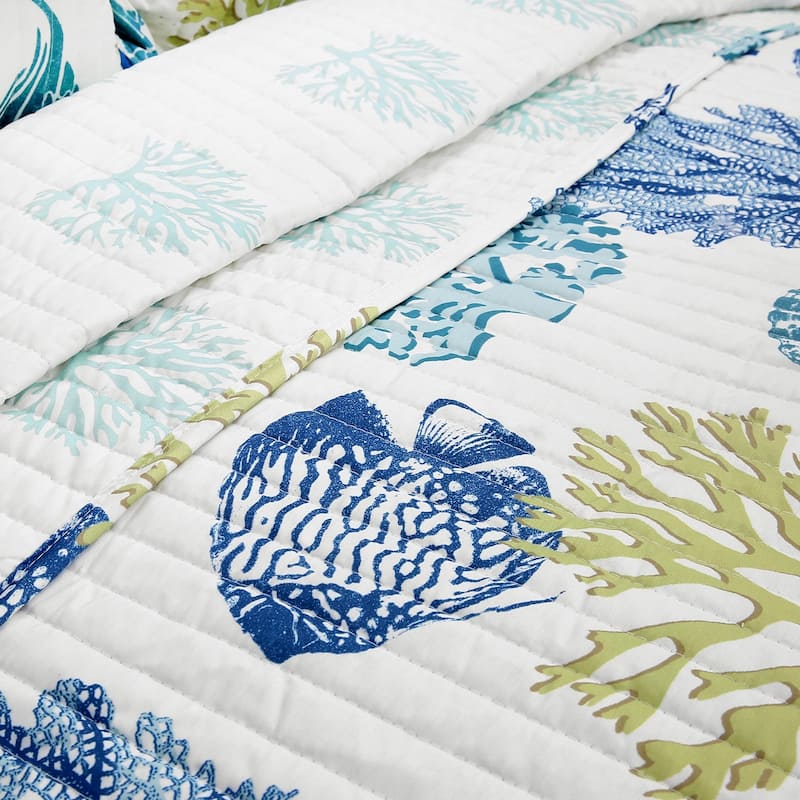 Lush Decor Coastal Reef 3 Piece Quilt Set