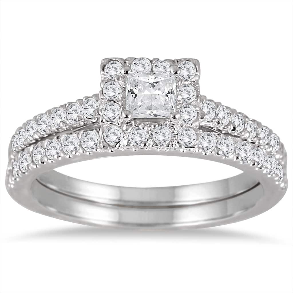 1 Carat TW Princess Cut Diamond Bridal Set in 14K White Gold
