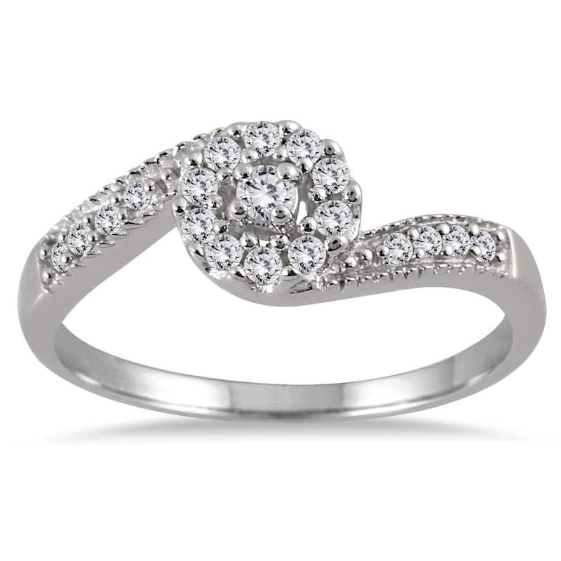 1/3 Carat TW Cluster Diamond Bridal Set in 10K White Gold