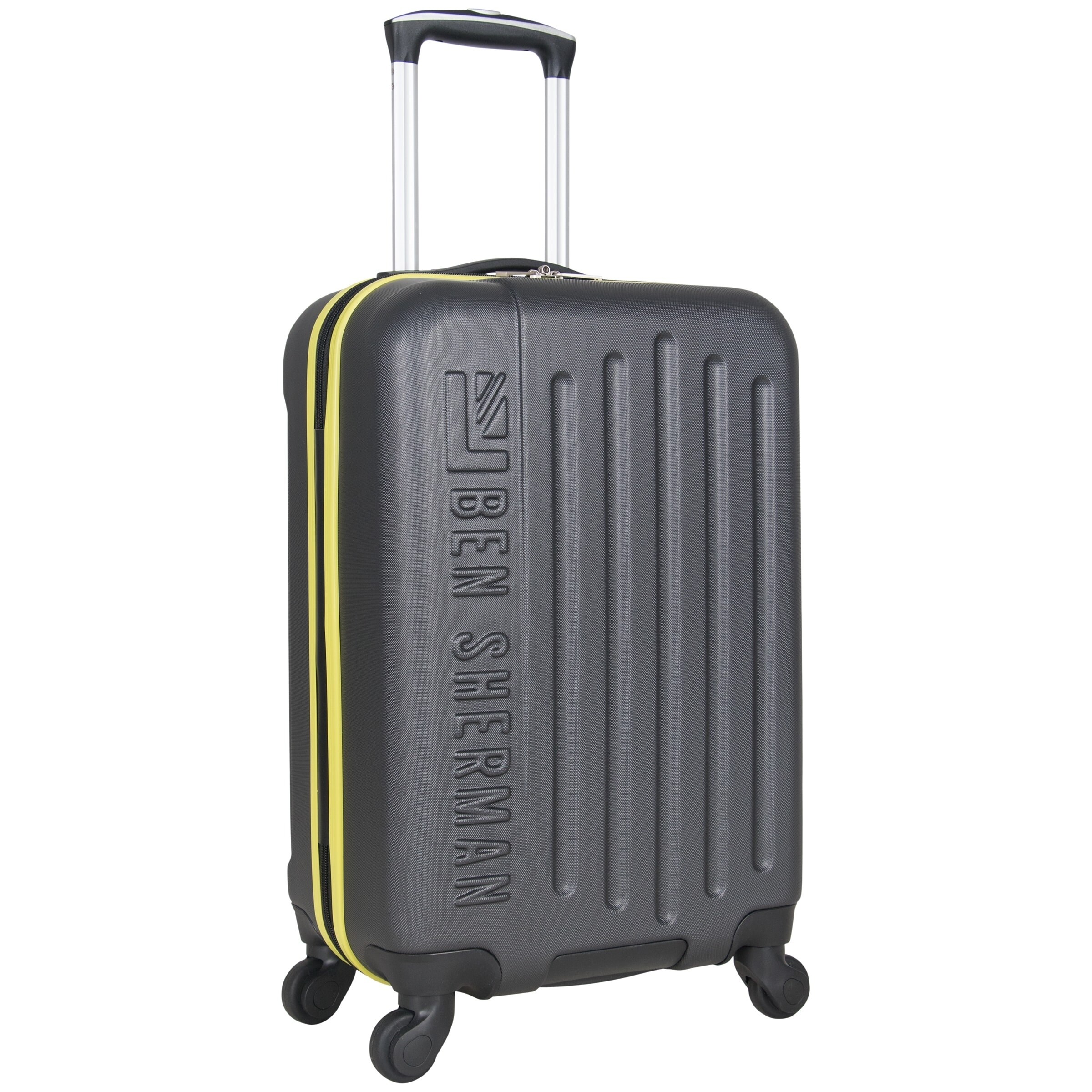 lightest 4 wheel carry on luggage