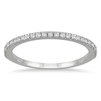 1/6 Carat TW Diamond Wedding Band in 14K White Gold