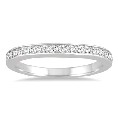 1/4 Carat TW Diamond Wedding Band in 14K White Gold