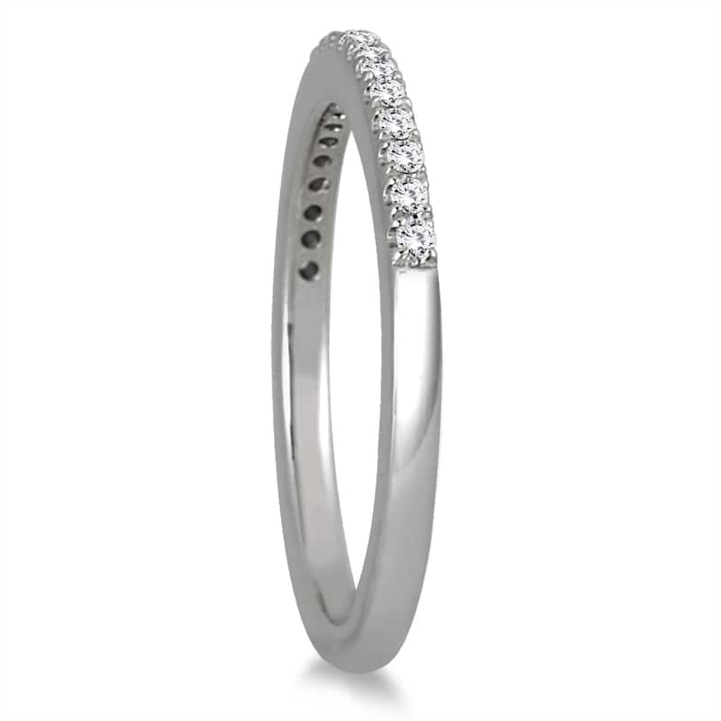 1/6 Carat TW Diamond Wedding Band in 14K White Gold