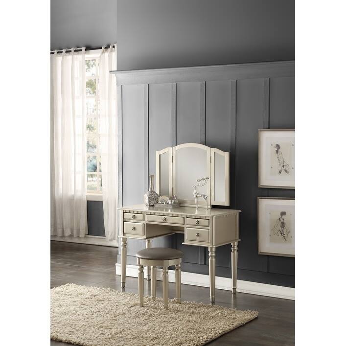 Commodious Vanity Set Featuring Stool And Mirror Silver