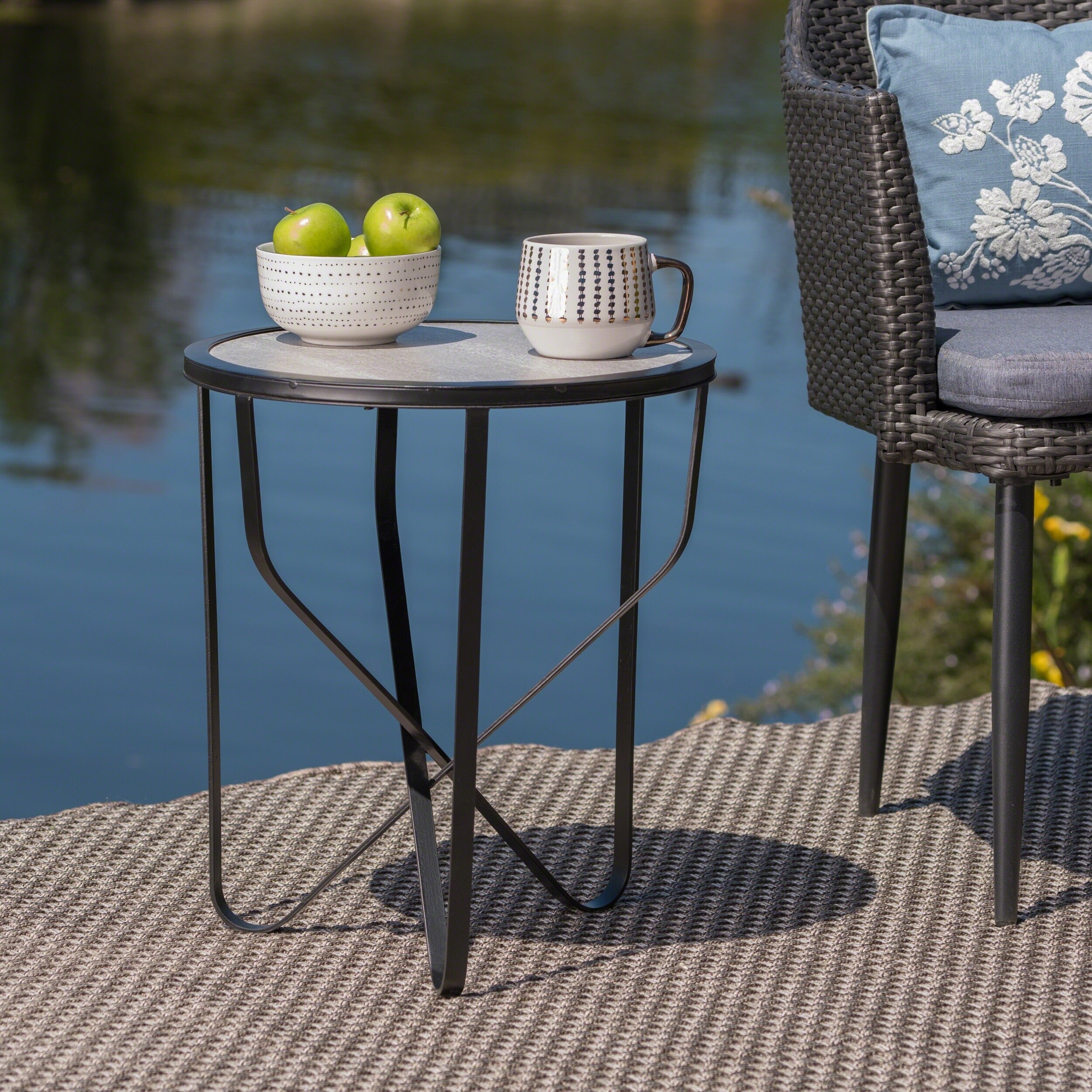 Shop Norfolk Outdoor 18 Inch Ceramic Tile Side Table By Christopher Knight Home Overstock 20658056