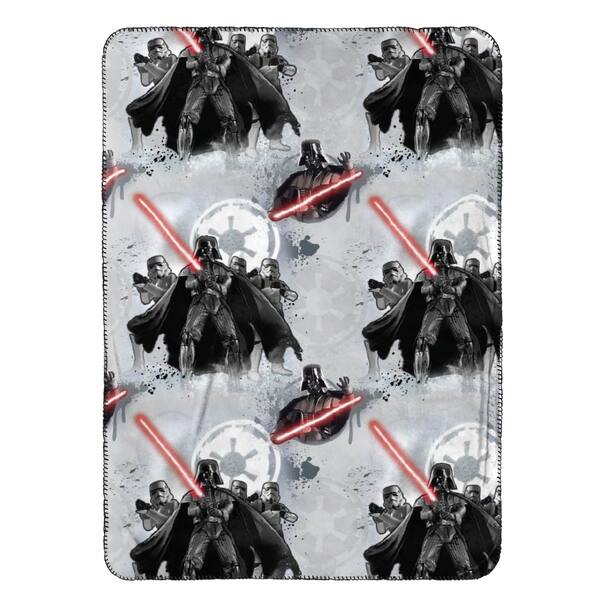 https://ak1.ostkcdn.com/images/products/20684849/Star-Wars-Darth-Vader-Nogginz-Character-Pillow-with-40-x-50-Travel-Blanket-Gift-Set-4e37927e-3dc4-4f0c-a1bd-ecc596682d9b_600.jpg?impolicy=medium