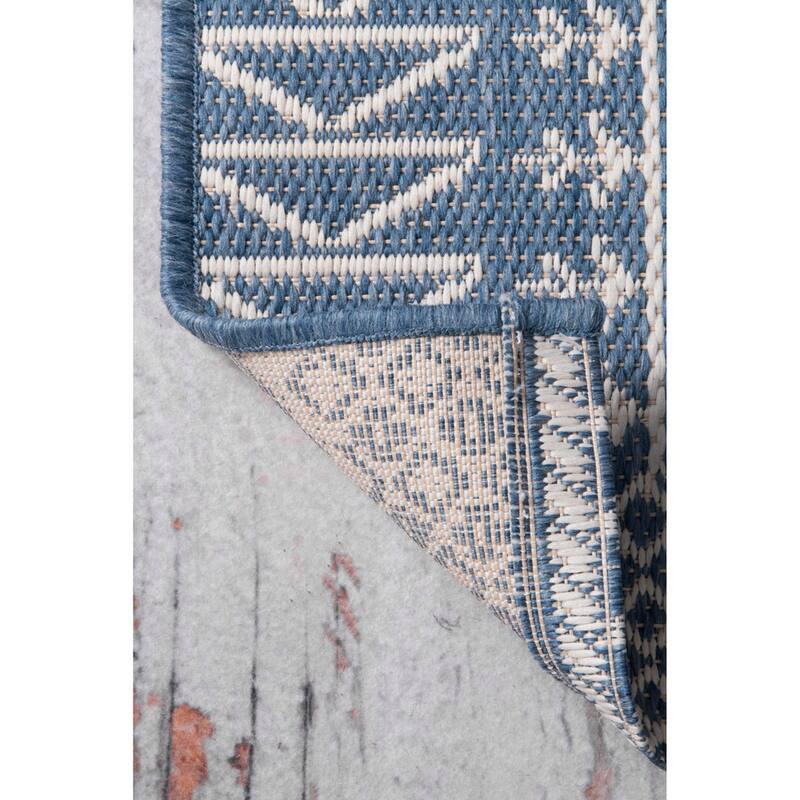 Nuloom Indoor/Outdoor Tribal Inspired Floral Diamonds Area Rug
