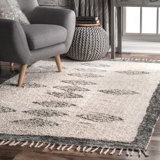 Nuloom Boho Natural Plush Fuzzy Tribal Shag Rug