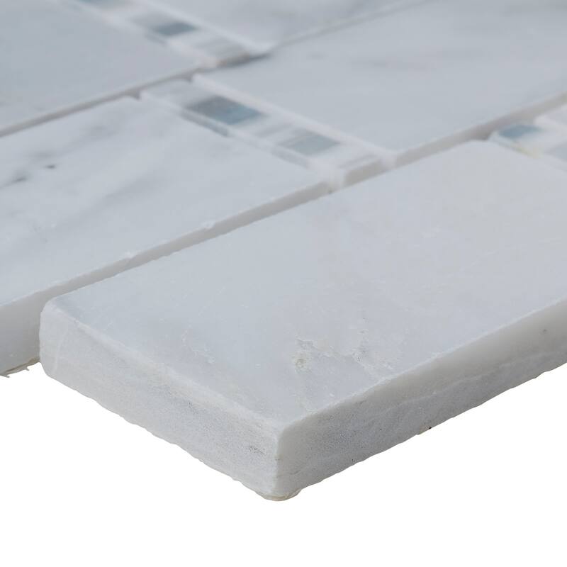 Marble Polished Random 3/8-inch Linear Mosaic in First Snow Elegance - 18x11.5