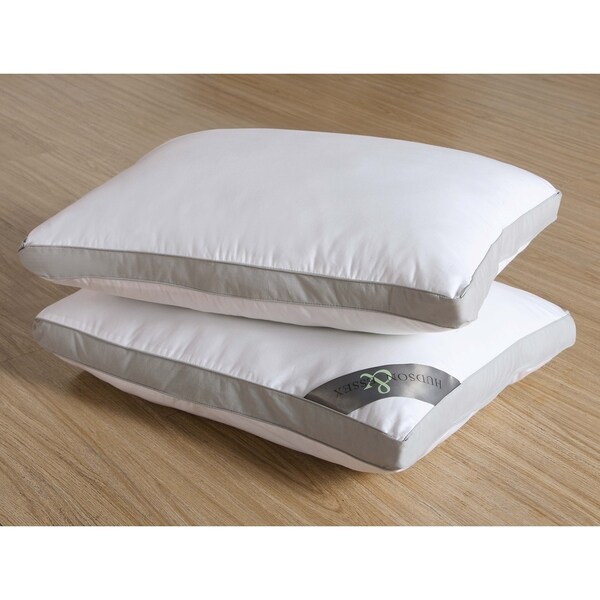 VCNY Home Mia Gussetted Sleeping Pillow Set