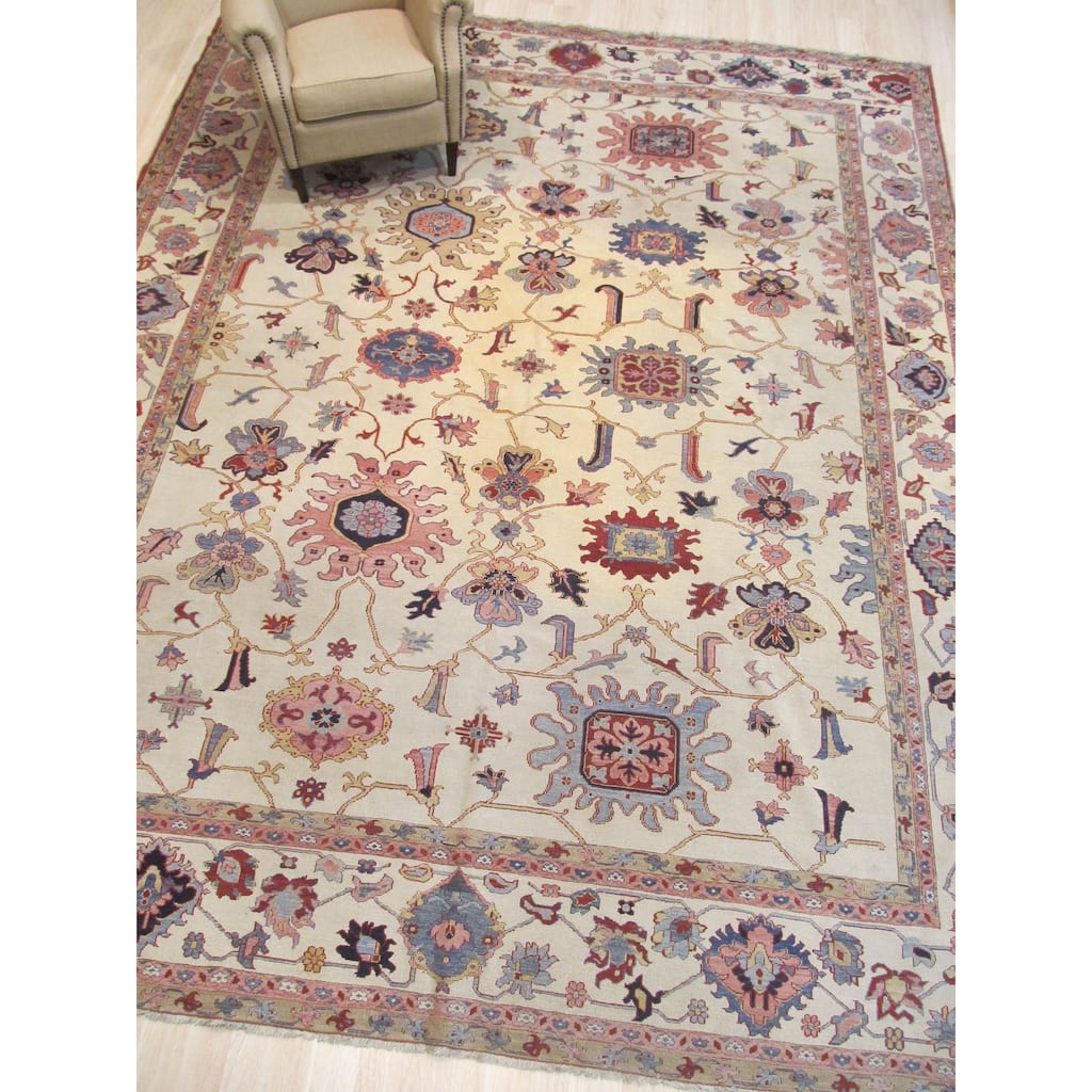 Hand-knotted Wool Ivory Traditional Oriental Soumack Agra Rug - 11' x 13'