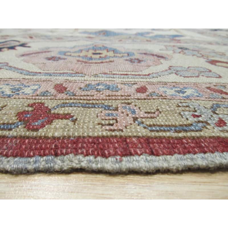 Hand-knotted Wool Ivory Traditional Oriental Soumack Agra Rug - 11' x 13'