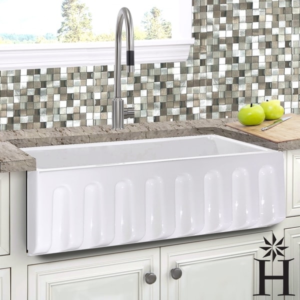 Italian Fireclay 33-inch Reversible Farmhouse Kitchen Sink