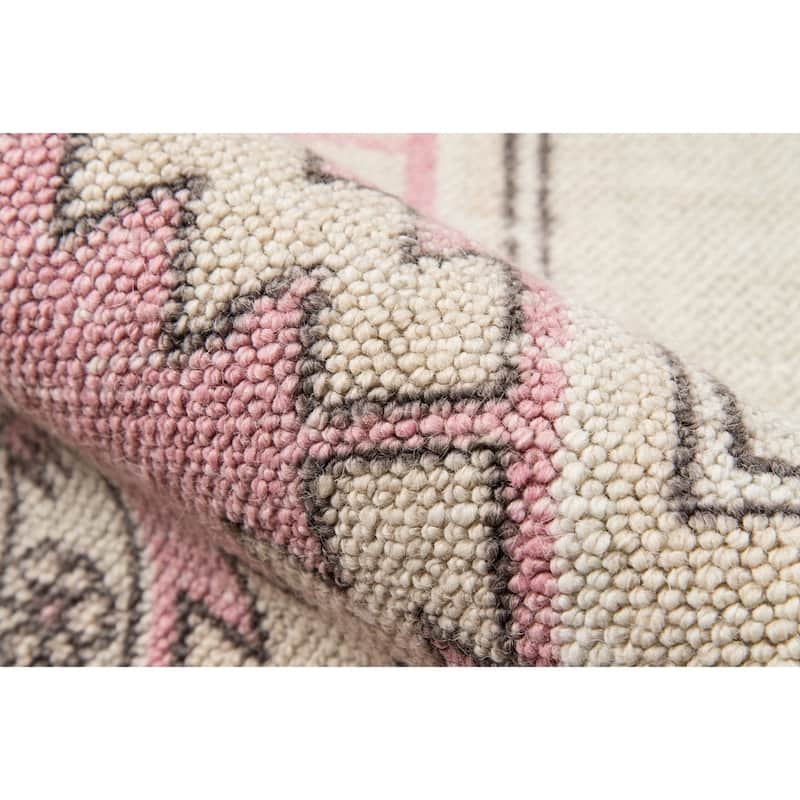 Momeni Anatolia Wool and Nylon Traditional Medallion Area Rug