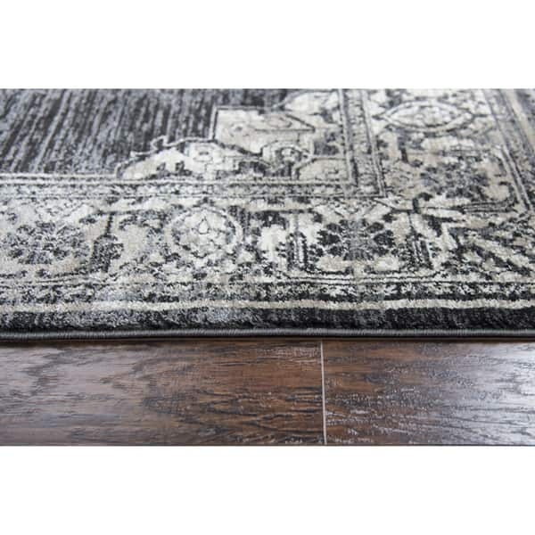 Alora Decor Swagger Persian-style Medallion Rug