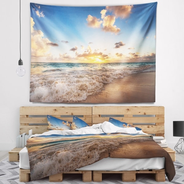 Designart 'Sunrise on Beach of Caribbean Sea' Seashore Wall Tapestry