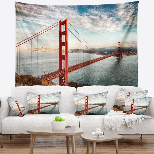 Designart 'Golden Gate Bridge in San Francisco' Sea Bridge Wall Tapestry