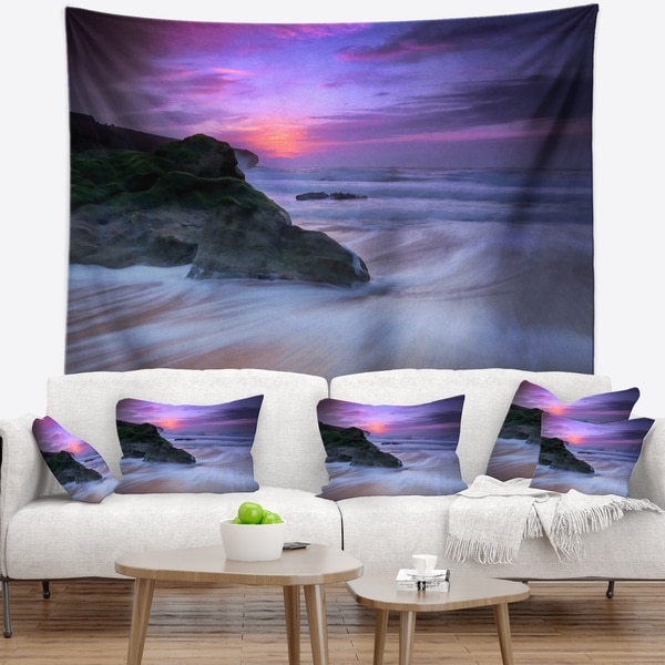 Designart 'Slow Motion Waves on Winch Beach' Seashore Wall Tapestry